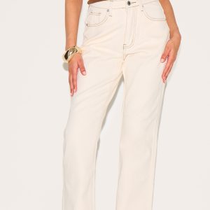 PRETTYLITTLETHING Petite Ecru High Waist Straight Leg Jeans