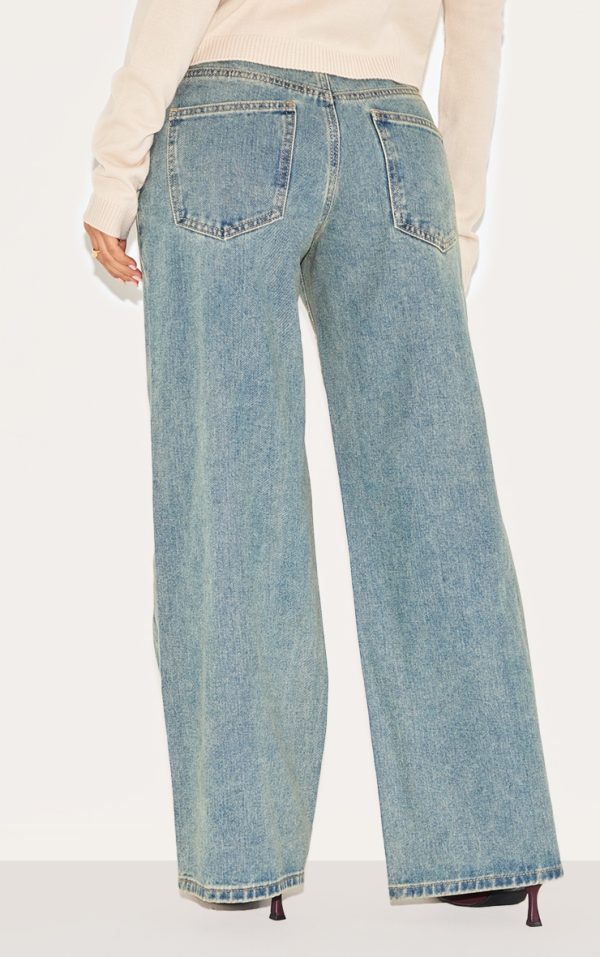 aec14c9d1aa009c61a743e80b544e0815853a7f7_CNL4361_3_petite_vintage_wash_washed_wide_leg_jeans