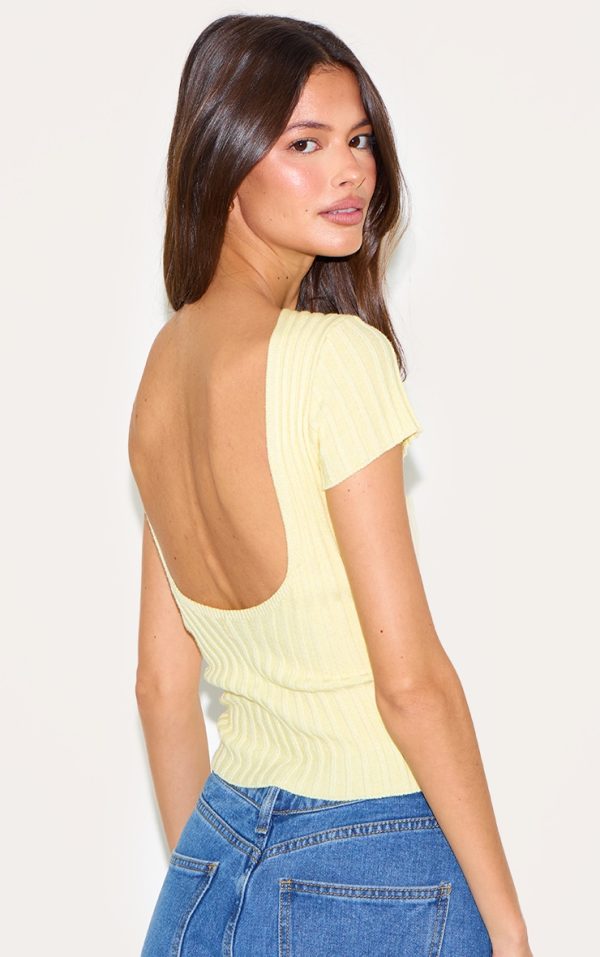 af353fb4f566637ee81a30824667b08c8a17d138_CNM7671_2_butter_cream_rib_knit_backless_top