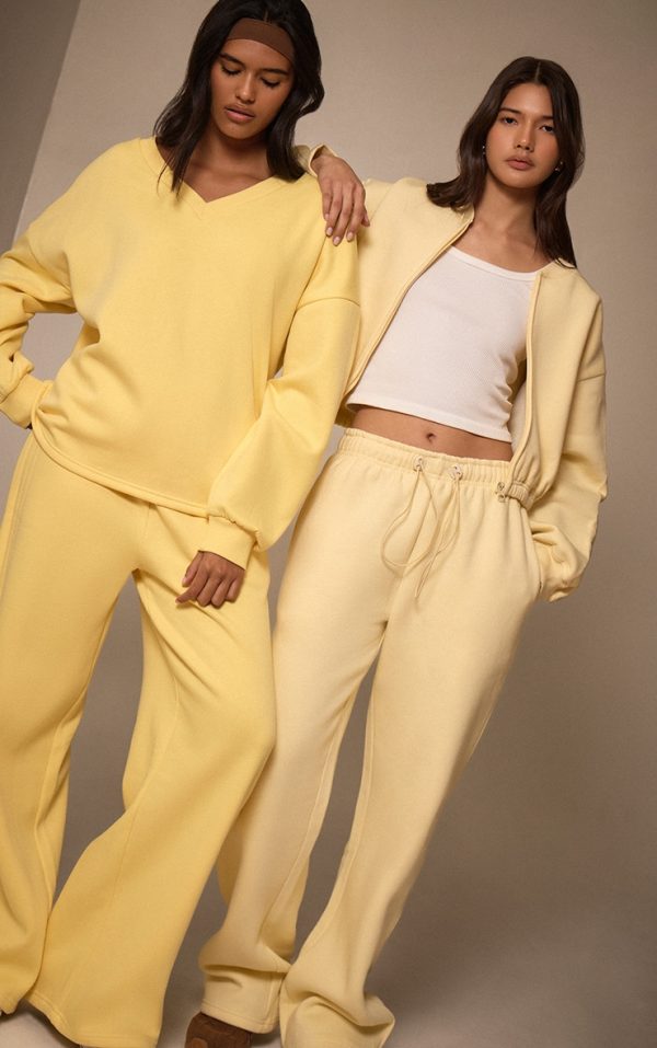 afd64bf1436dd456eedf0e393302172e4ba82688_CNM6508_4_butter_yellow_wide_leg_pleated_detail_joggers