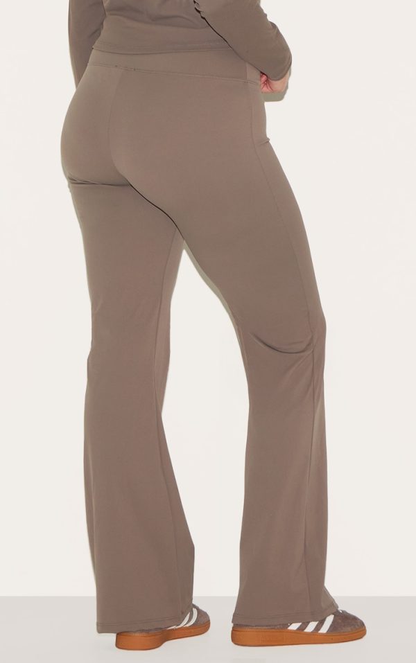 afdacc93b909c21033d335fc663b44707d8d57ed_CNL5104_8_brown_sculpt_straight_leg_yoga_pants-1