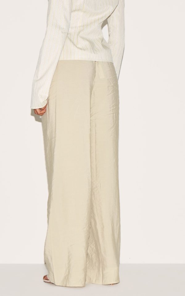 afff291d50f1453585d32add0c7e8d23abff1719_CNL9355_3_clay_peached_woven_elasticated_waist_straight_leg_trousers