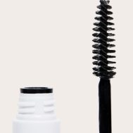 b05376cb92102eb9b007e8a6eed8d36396814e51_CMD1178_5_nyx_pmu_control_freak_eyebrow_gel