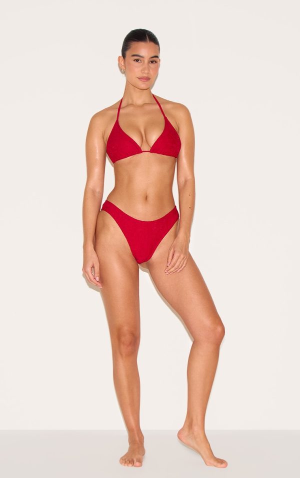 b0548b93da4700ffa825304af7b5f8b5a78bbc38_CNL9893_3_red_lace_triangle_bikini_top