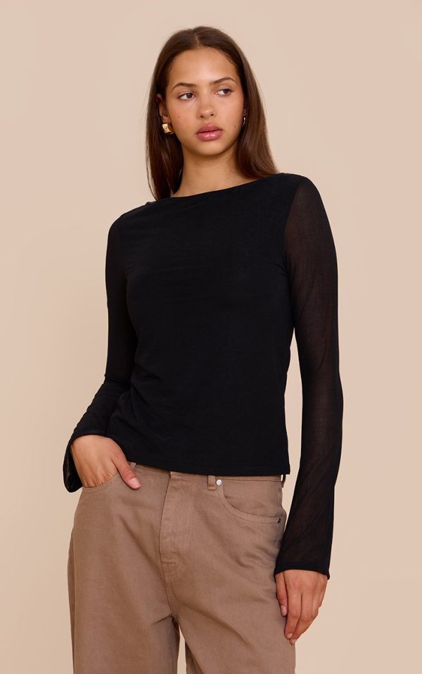 b14f8b8f55c5de199ec41c8c579a2b00e69e8eeb_CNN0205_1_black_stretch_chiffon_loose_fit_flared_long_sleeve_top