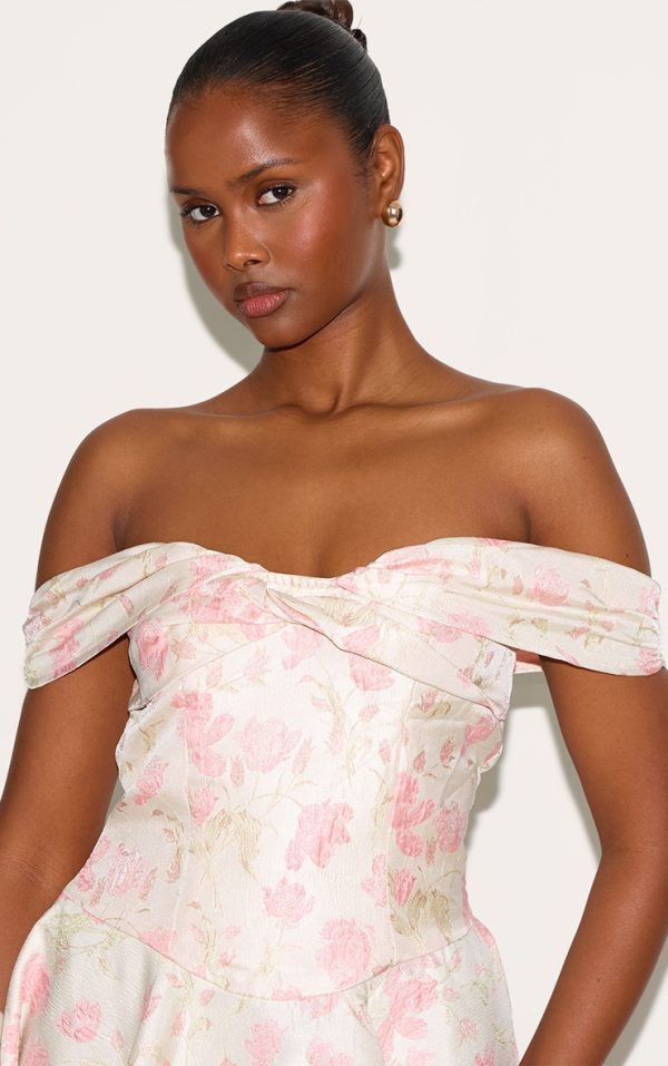 b21da8729b02b9513c6d8814f60a1493cdae2cff_CNL9029_4_pink_bardot_jacquard_shift_dress