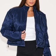 b2ea9b7d97cb10f4dae49689865db4398100da24_CNL9382_1_navy_cropped_puffer_jacket