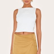 b35887fe6f9a815cbb4b2c6b545fde66ca1f6826_CNL8880_4_olive_woven_raw_edge_detail_mini_skort