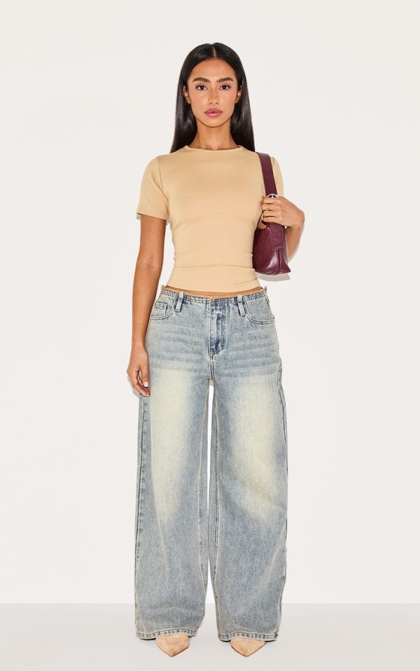 b3bcd49a37ca98d4014d999b9166bdb0ef9fb5c9_CNL4284_1_petite_vintage_raw_waist_mid_rise_wide_leg_jeans