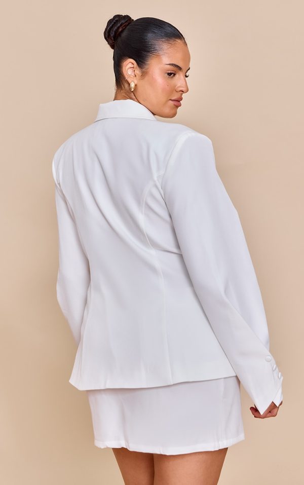 b41b46d7fc392008a4035c696e49176c8e33165f_CNM3297_2_plus_white_woven_cinched_waist_fitted_blazer