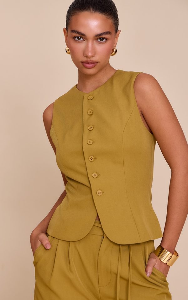 b4954b37f4b62dea0baef967804d59304ebf3fe2_CNN0638_1_deep_mustard_tailored_woven_waistcoat