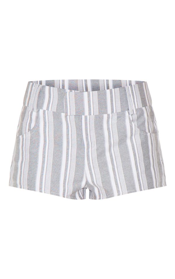 b5648aa5451afdfd4dc891df6dc55e34f3404051_CNL9331_6_monochrome_pinstripe_woven_mini_shorts