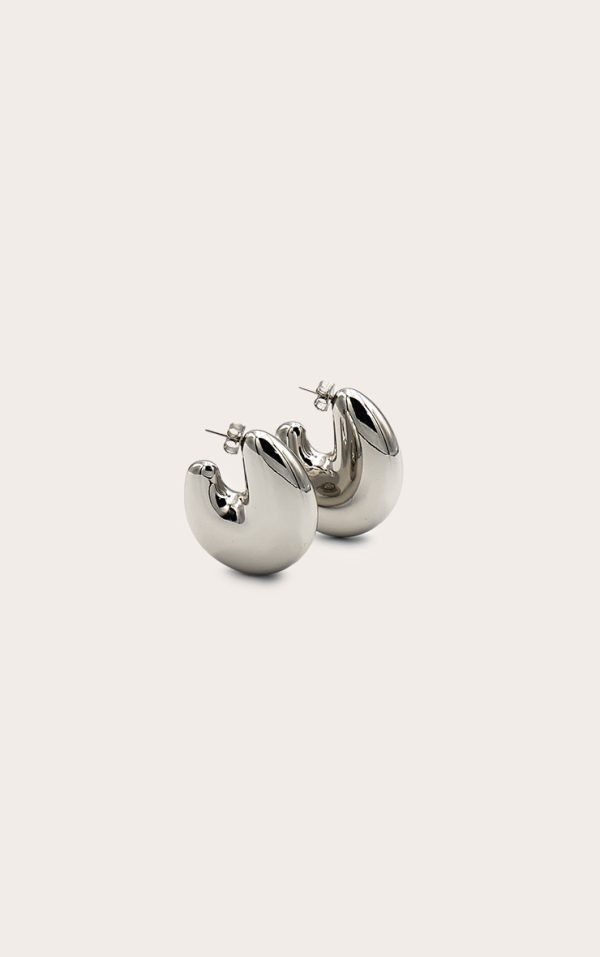 b5750854dee762629a387ce897aa228c8dee4096_CNM2814_1_silver_oversize_chunky_hoop_statement_earrings