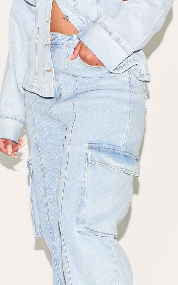 b5d8943f2c773da638dd53af946c1ae0cde3f0f9_CNM0999_4_shape_light_blue_stretch_denim_highwaisted_turn_up_hem_cargo_jeans