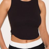 b60f23adbb184bf8e76111af01a8fdc6bd716416_CNM6004_4_black_ribbed_curve_hem_detail_vest_top