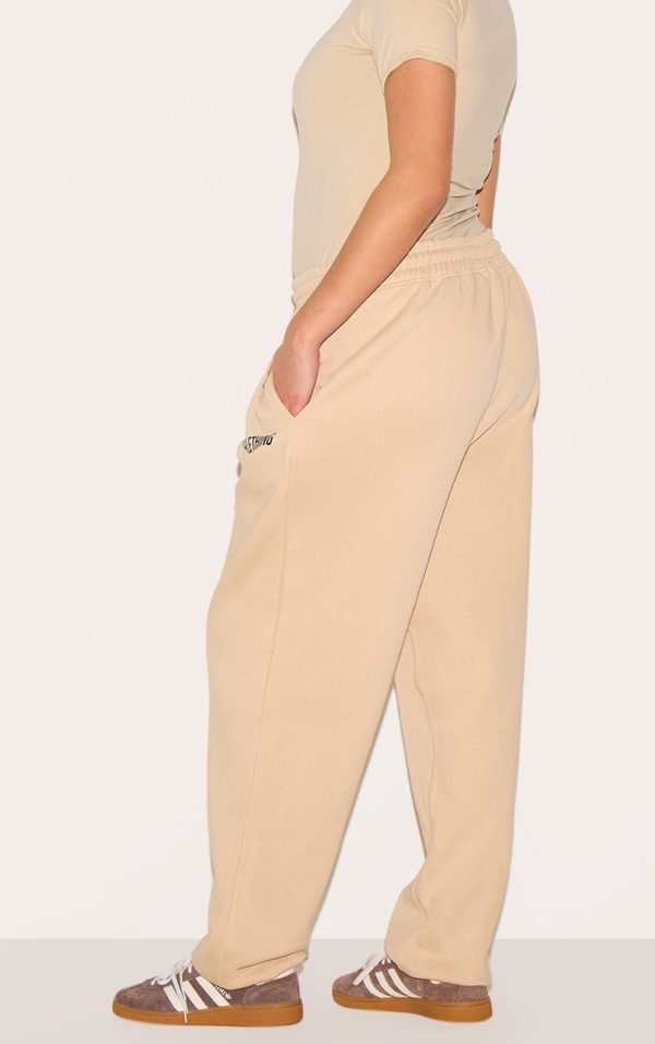 b66956fa2048dc6cfc05d8a11b05a280390e6868_CNG1380_3_prettylittlething_plus_oatmeal_high_waisted_cuffed_joggers