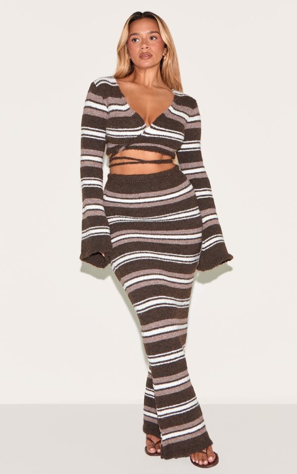 b72cb73215ddfca6101756bc550e4d3e12763e73_CNM8077_3_shape_chocolate_brushed_stripped_knit_tie_front_top