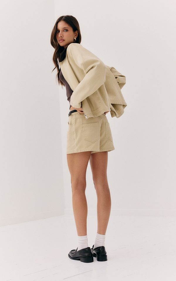 b7604b5916e684b8d3e3be029c74e0b87fdd0a3b_CNL8114_3_beige_brown_collar_denim_jacket