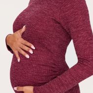 b80829a35f131a03b2369d487aba80edee282ada_CNL9589_4_maternity_burgundy_rib_ruched_maxi_dress