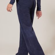 b85169c8474e720728acad1b3349e8916e74daa2_CNK5071_3_prettylittlething_navy_washed_low_rise_oversized_wide_leg_joggers
