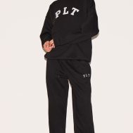 b8aa38e5efcb2b699938c4717a0ba4a8b01d7de6_CNL9009_1_prettylittlething_black_logo_print_oversized_wide_leg_joggers
