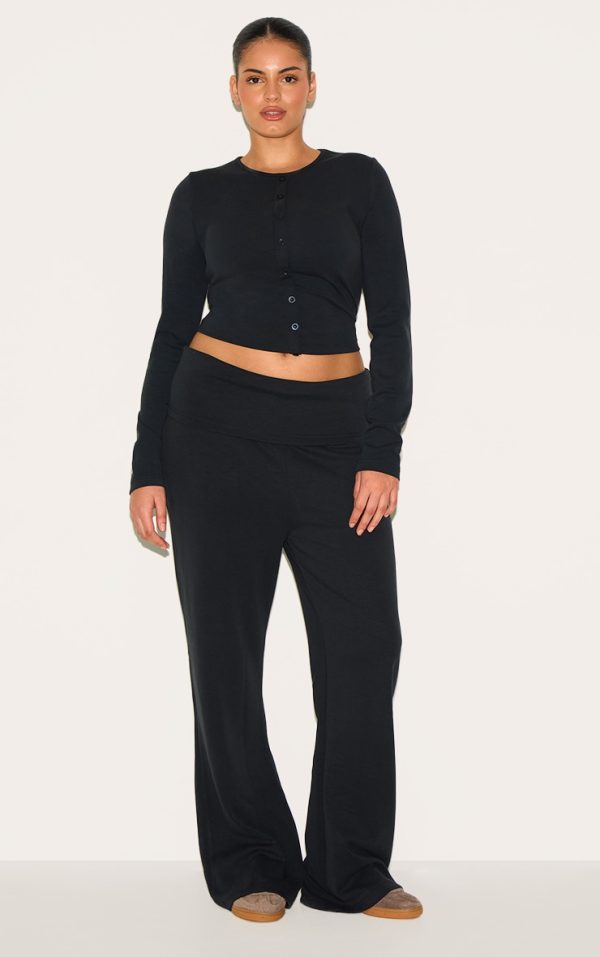 b8fbd833f4590212836d905d59ec7620e27f06cd_CNM2771_1_plus_black_modal_fold_over_flares