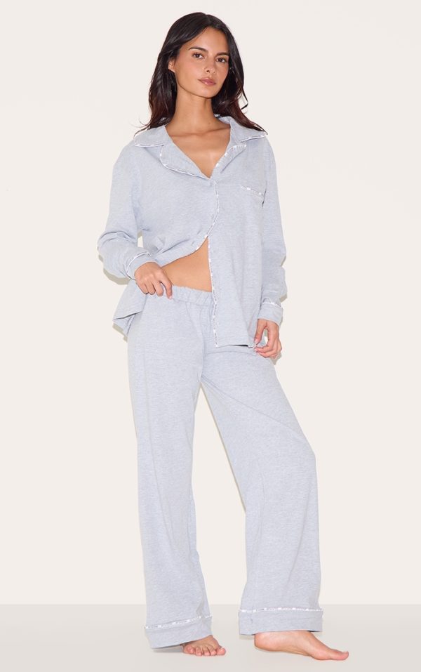 b910ba5a0526ef7444fe913bf82ecaa4336e5399_CNL2751_3_prettylittlething_grey_piping_jersey_long_pj_set