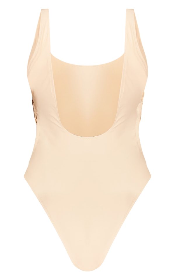 b913d7b0e0133a81012b26e3378fe30e111cd624_CNN2444_6_cream_o_ring_cut_out_scoop_swimsuit