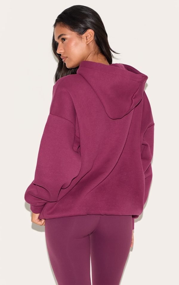 b9d56140fb908b8ae0ad1fa1687f48347c954b50_CNL9013_2_prettylittlething_plum_contrasting_print_logo_oversized_hoodie