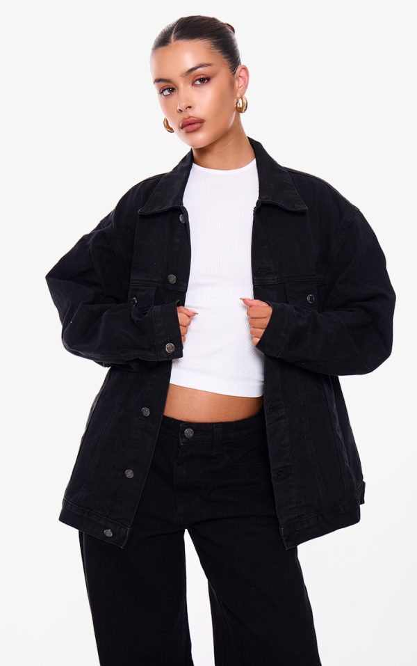 ba509d80fcc80fd85a5d1478ebdc1f1f1aa9ae18_CMH4321_1_prettylittlething_washed_black_oversized_boyfriend_denim_jacket