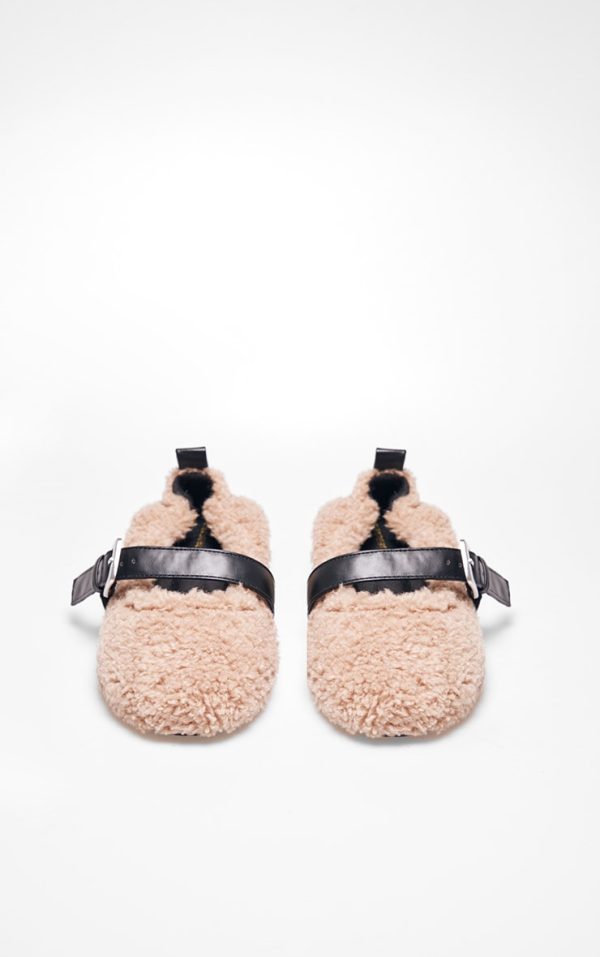 ba57877094febdef91a8ffa74bb491d9a6a2ba86_CNJ8452_3_teddy_borg_round_toe_buckle_strap_flat_ballet_pumps