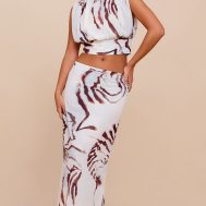 baa02adb9de58c0cc3505302d6461fa08728d25c_CNN1880_1_white_shell_print_chiffon_split_maxi_skirt