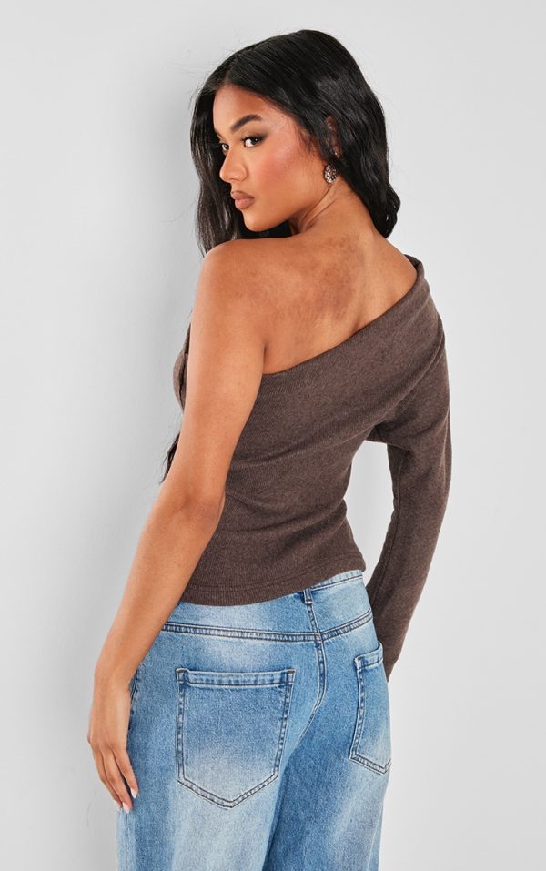 bb0821629f2ca82c078c0a47e9c27197cc62538c_CNK6929_2_chocolate_brushed_rib_asymmetric_shoulder_long_top