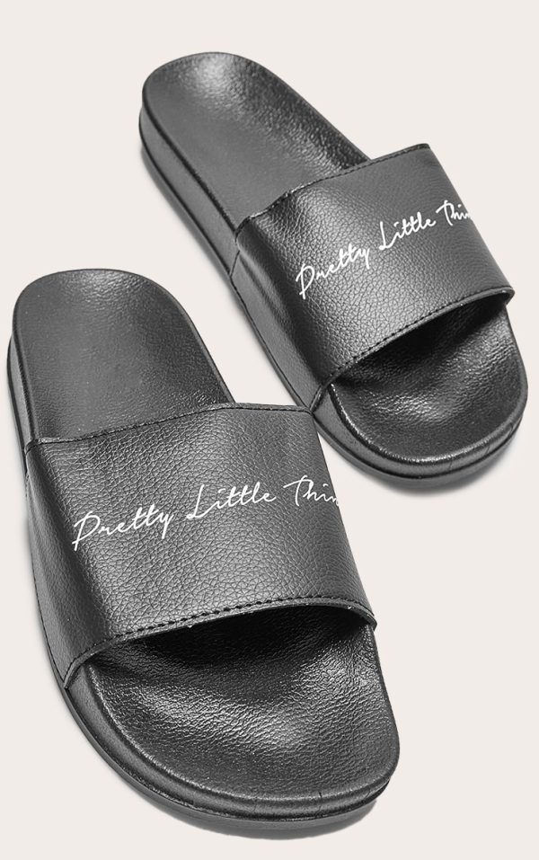 bb2321f5fbe7583d8a8d62250dd078a228f820f3_CMC2829_4_prettylittlething_black_slogan_sliders