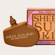 bb5dbf57ab8c8f1eda289ef8a5803e73dd540246_CNG0636_6_pink_honey_sheer_sun_skin_sun_kissed_fluid_bronzer_dark