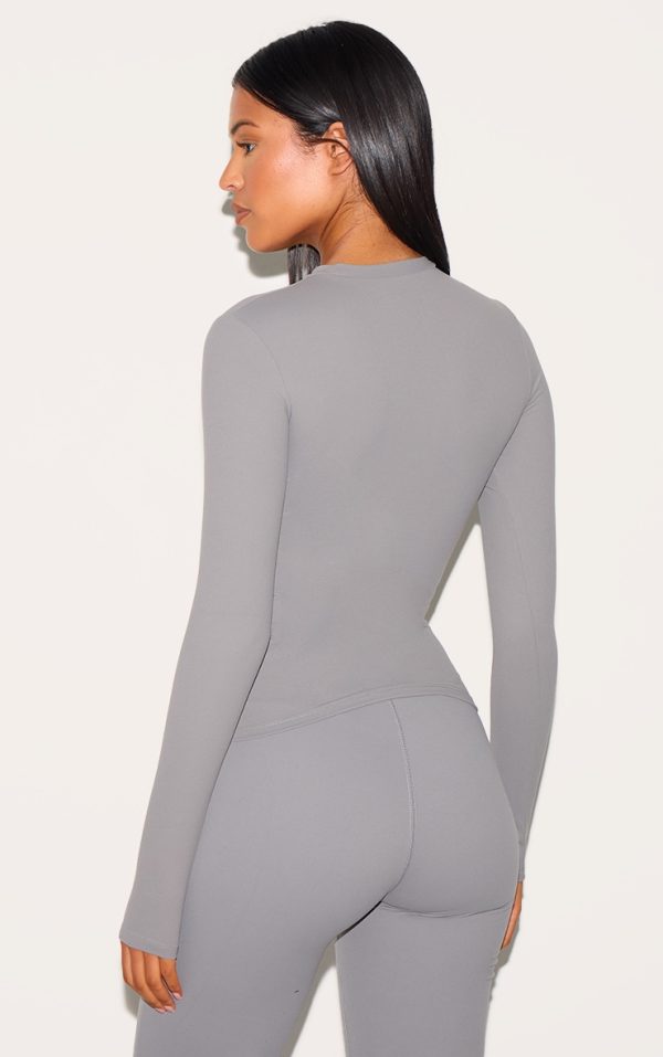 bbb674d0e742d29bdd1da101a911133e0c61aac8_CNG6009_2_tall_charcoal_contour_sculpt_long_sleeve_t_shirt