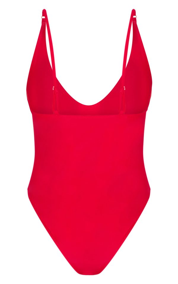 bbd20b708580f38c140d75f590a844ab11b2daed_CNM0013_6_red_low_scoop_basic_swimsuit