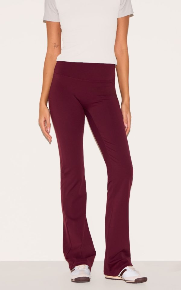 bbe254996646ffe96eb9af56b6e6e2e16f391025_CNL5102_2_burgundy_sculpt_straight_leg_yoga_pants