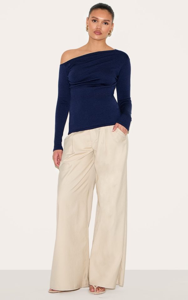 bc2dfcadf7b6bed943f37b02188a5d1af289dba2_CNN1302_3_navy_asymmetric_knitted_top