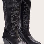 bc329a3fa076c6157611b202358b95095d4827c7_CNL0892_2_black_pu_point_toe_calf_high_western_boots