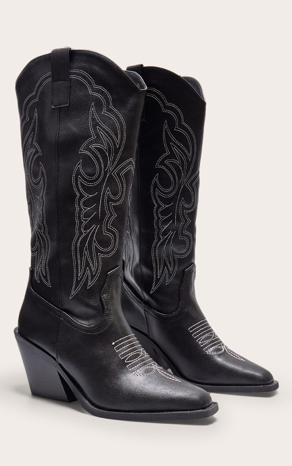 bc329a3fa076c6157611b202358b95095d4827c7_CNL0892_2_black_pu_point_toe_calf_high_western_boots
