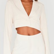 bc465face2d79bfd706c1f47bb1dbd1381853041_CNI4148_4_cream_tailored_cropped_pocket_detail_blazer