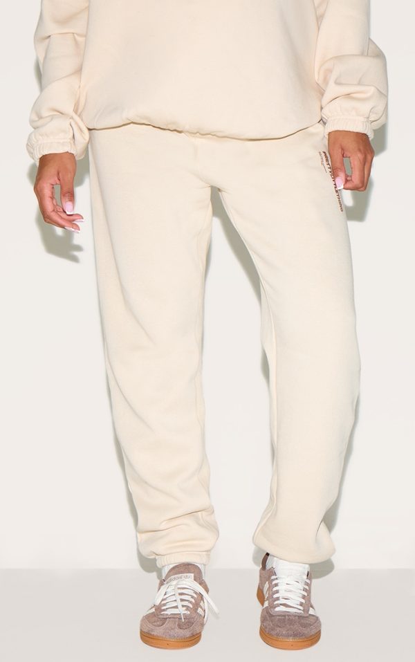 bc5e1a0731629814e82e8def2e152dfed8044110_CNG6170_2_prettylittlething_maternity_stone_logo_cuffed_joggers