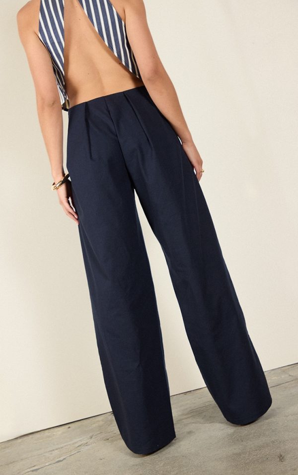 bd0ec0b8f57c4696cfec34ba7abb9339ecd1f76e_CNM5320_3_indigo_blue_button_detail_high_waisted_wide_leg_trousers