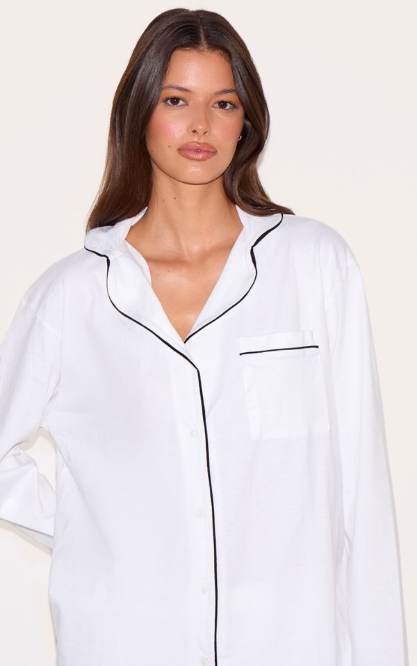 bd3f3c277be257b554a5a689d6b203601d611808_CNG2004_4_white_jersey_piping_detail_long_pj_set