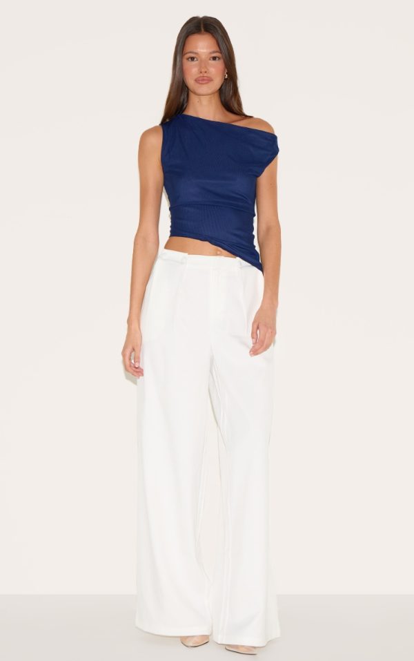bd4556157132b882341210dd63b4d4fd4031f415_CNM6302_3_navy_mesh_asymmetric_neck_top