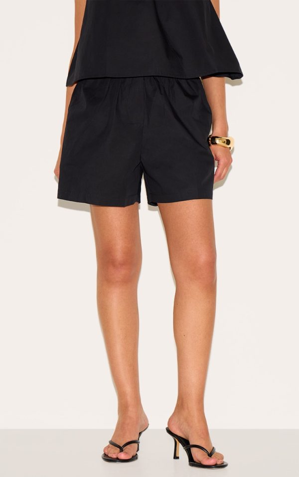 bd88354b0576e7b378cb94dd182a0802a59771dd_CNM3972_2_petite_black_poplin_floaty_shorts