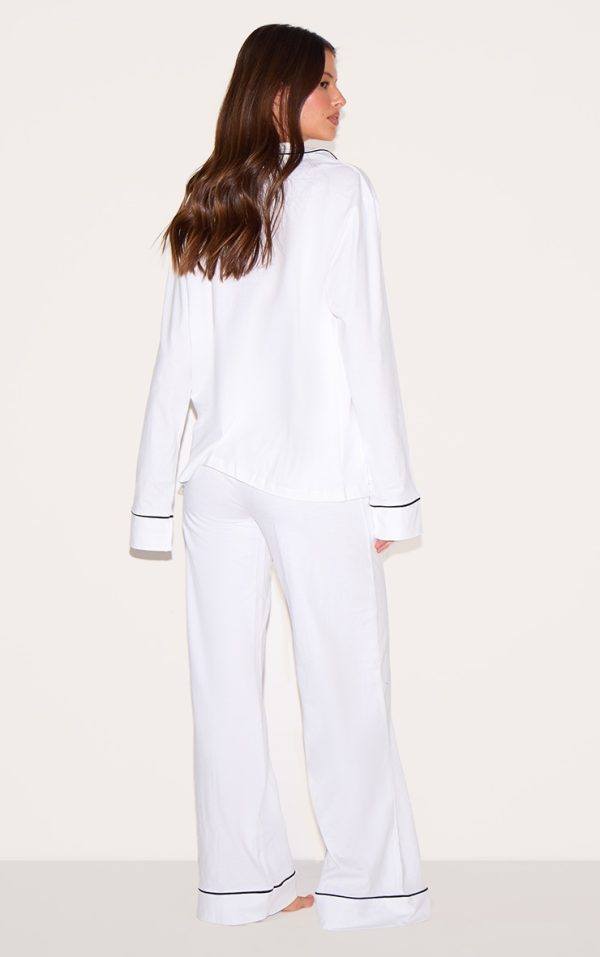 be0b44bd165776ba7a04805236da24153cbfb6e5_CNG2004_2_white_jersey_piping_detail_long_pj_set