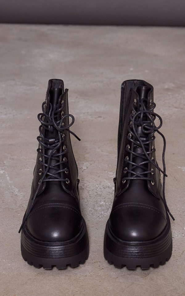 bf31f1595b18dce02051701c6cb357d1fd4e4b6b_CNF5427_4_black_lace_up_chunky_sole_hiker_boots