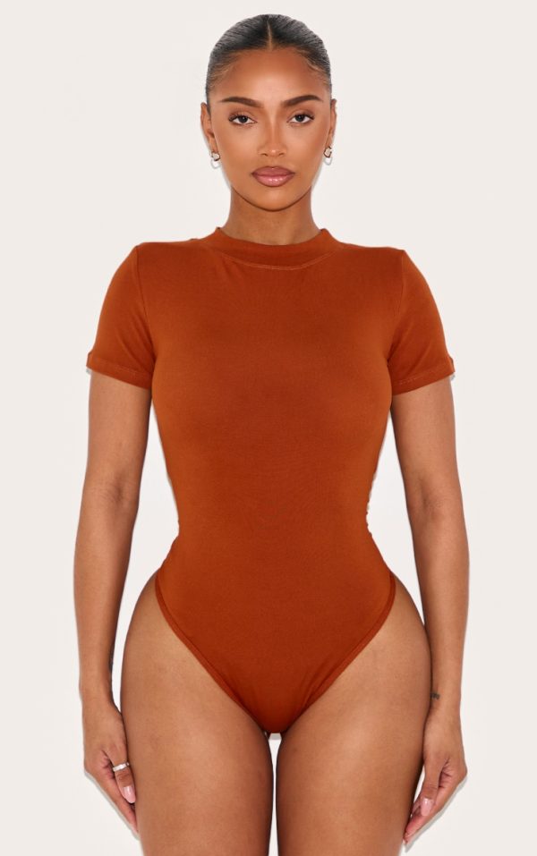 bf32142e8b2ffab5365b0b425e3ac64eb34c2815_CNL9492_2_shape_rust_sculpted_short_sleeve_bodysuit